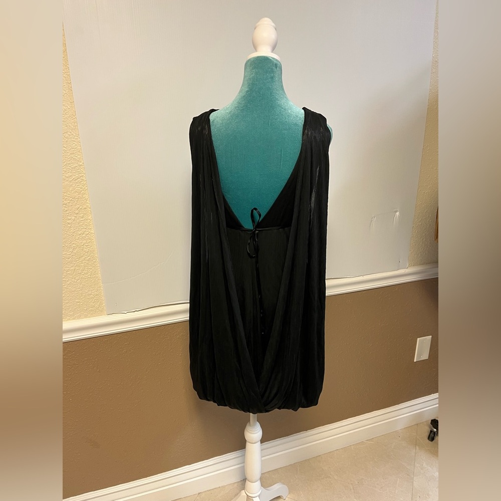 Y2K BEBE Black Draped Bubble Hem Mini Dress – Size M Cape Shoulder Detail‎ - Picture 5 of 6